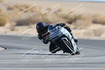 media/Jan-10-2025-CVMA Friday Practice (Fri) [[489e0da257]]/Group 4 and Trackday/Session 4 (Turn 16)/